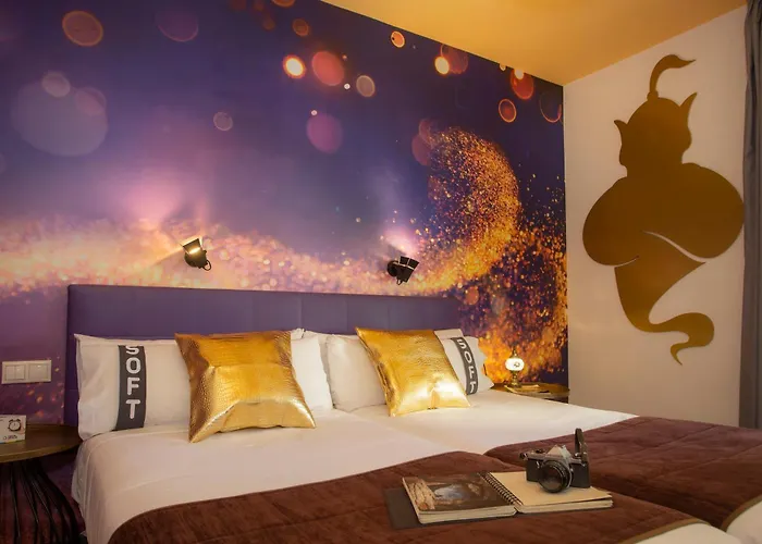 Casual Del Cine Hotel