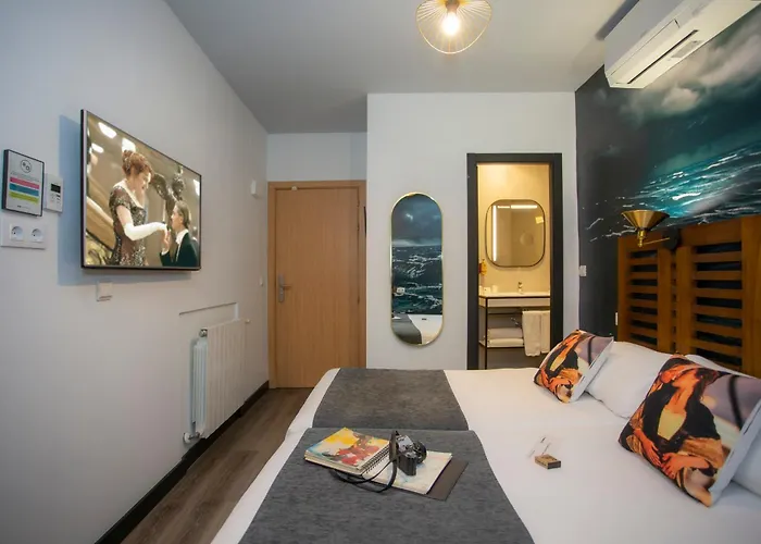 Casual Del Cine Hotel Valence