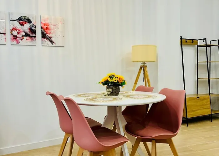 Loft 3 - Space & Conform Close To Center