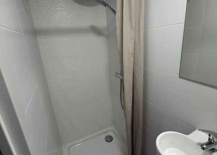 Con Cocina Y Bano Privado De Temporada Vacaciones Largas Long Desde 11 Noches Апартаменты *