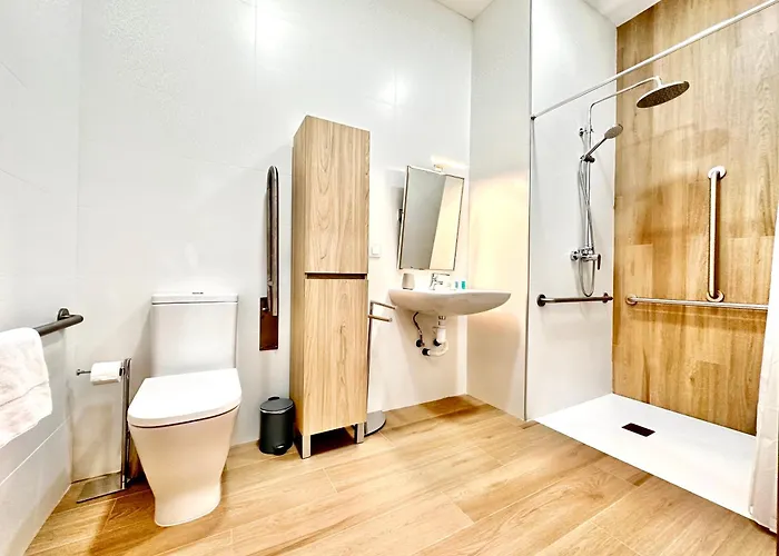 Valentia Modern And Comfortable Beachside Style Βαλένθια