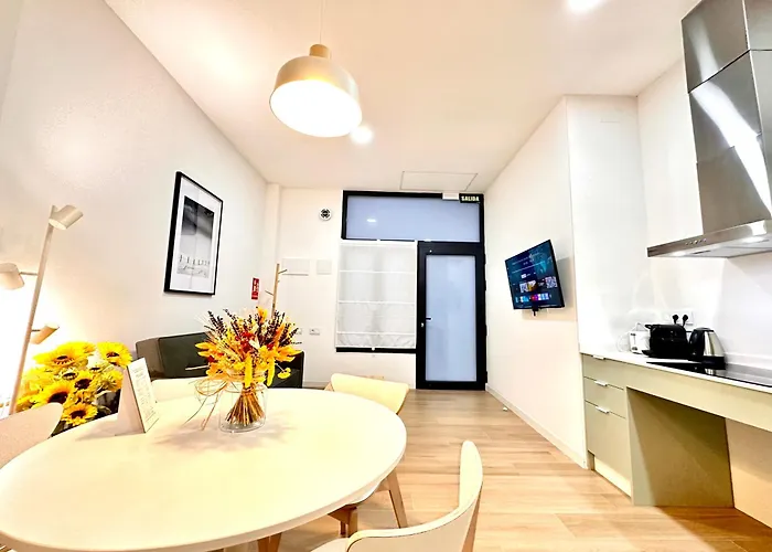 Valentia Modern And Comfortable Beachside Style * Βαλένθια