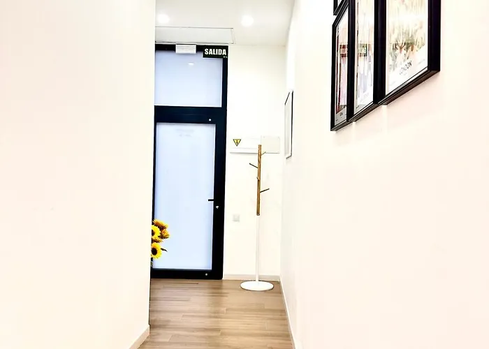 Valentia Modern And Comfortable Beachside Style Βαλένθια