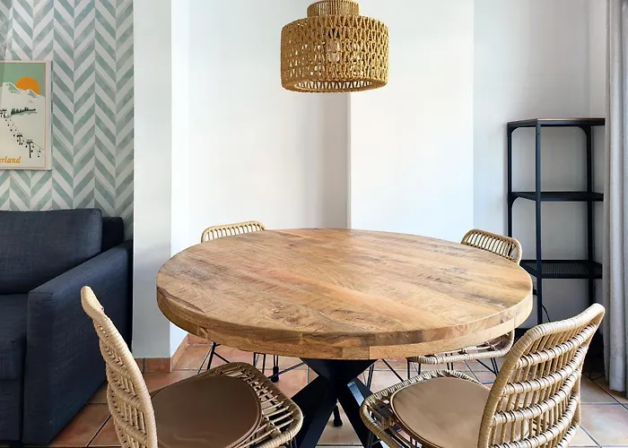 Flats Friends Nave * Валенсия