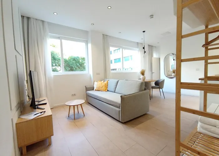 Blanq Marina Aparthotel