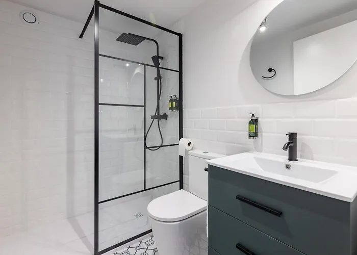 The Little Village Apartment *