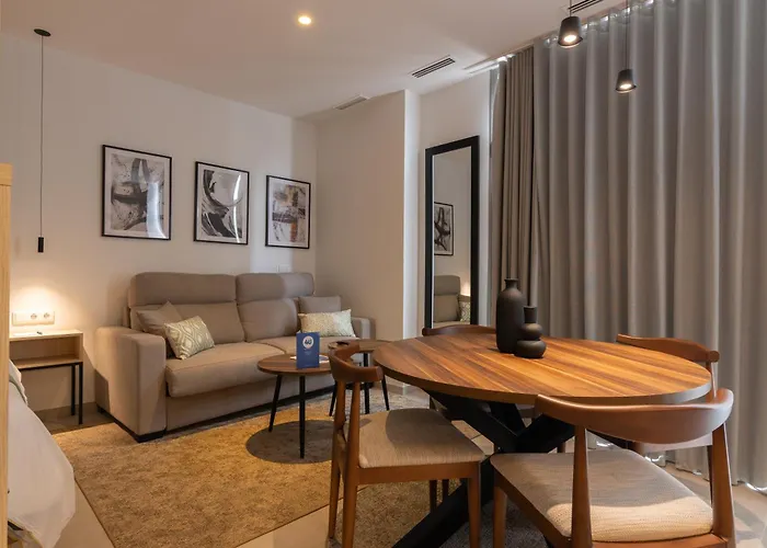 Dorm4you Arena Aparthotel