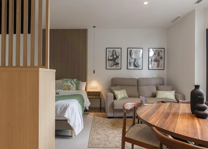 Dorm4you Arena Aparthotel