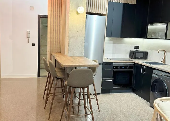 Fallas En El Barrio Del Carmen, El Corazon De شقة