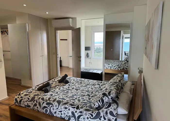 Spacious In With Sea View - 160 Sqm Appartement Valencia