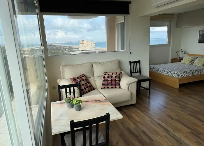 Spacious In With Sea View - 160 Sqm Valencia