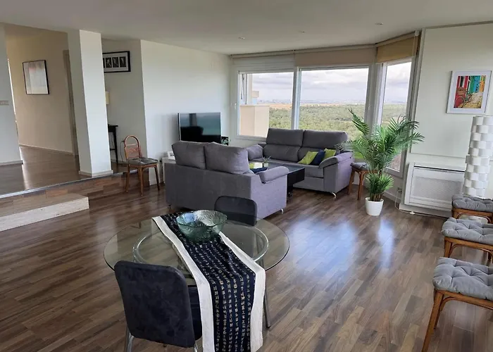 Appartement Spacious In With Sea View - 160 Sqm Valencia