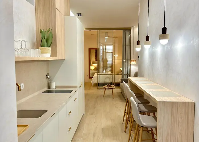 Apartment Anelsa Serranos 3