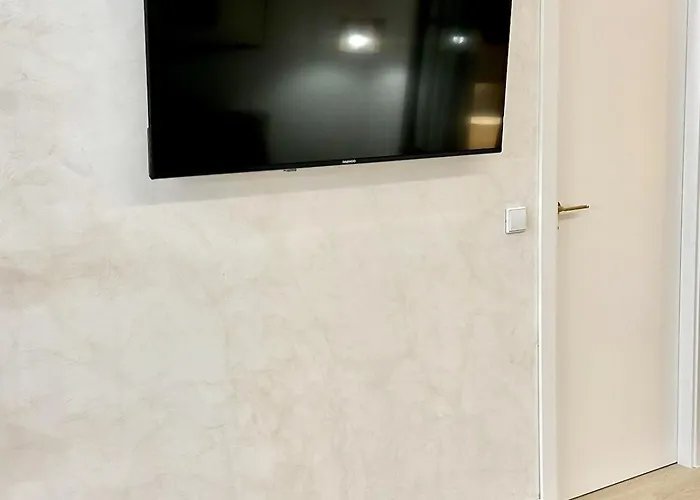 Apartment Anelsa Serranos 3