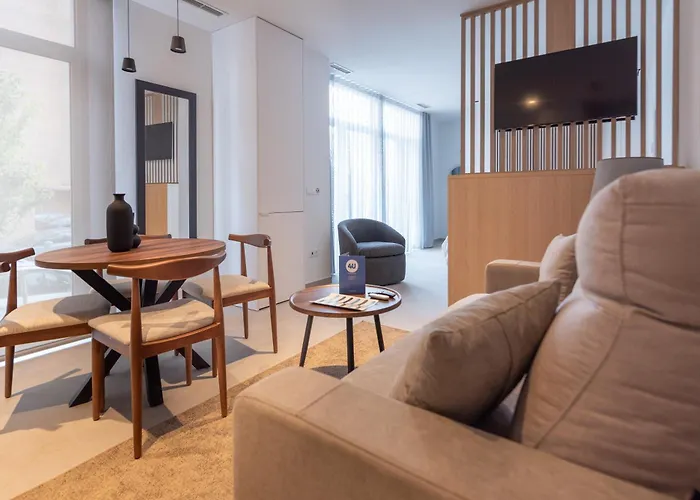 Dorm4you Arena Aparthotel