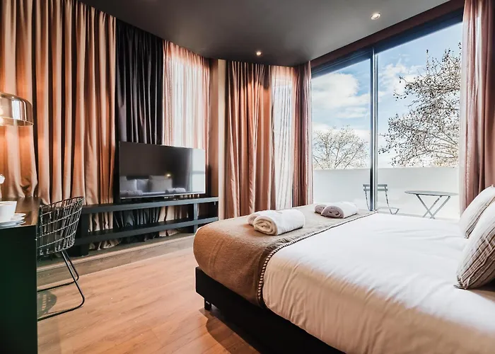 Arena Select Szálloda