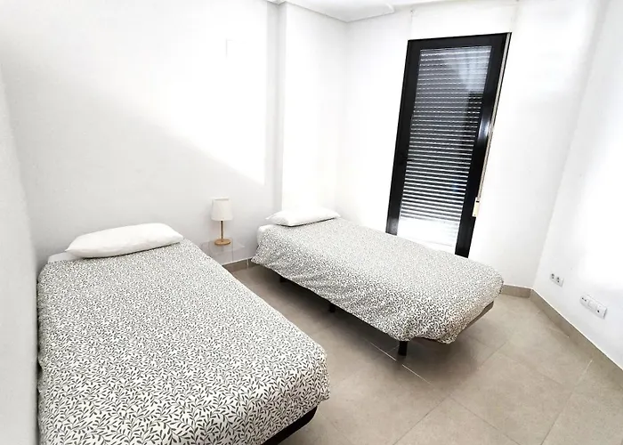 شقة Luxury D15-9 With Terrace And Sea Views With Two *