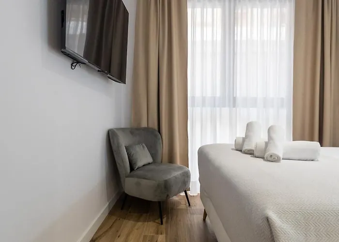 Lola By Concept Flats 4* Valenza