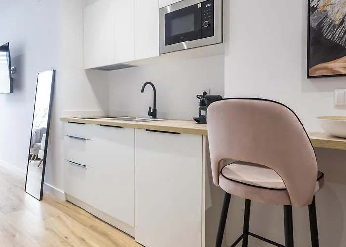 Lola By Concept Flats Valenza