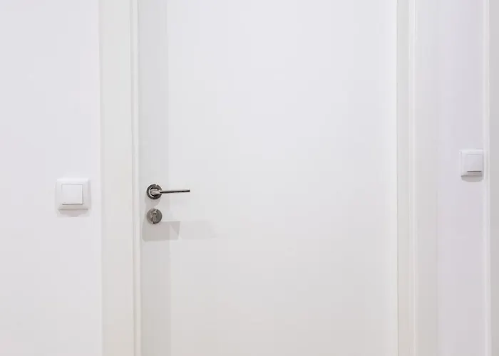 Aparthotel Lola By Concept Flats Valenza