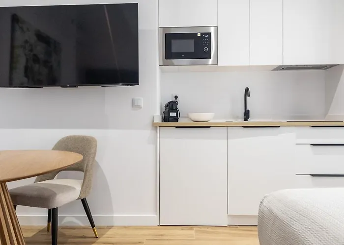 Lola By Concept Flats Aparthotel Valenza