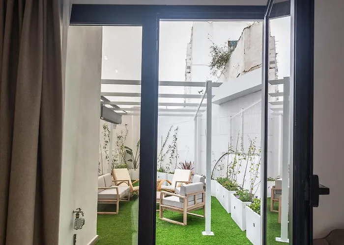 Aparthotel Lola By Concept Flats Valenza