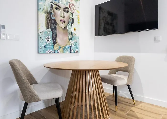 Lola By Concept Flats 4* Valenza