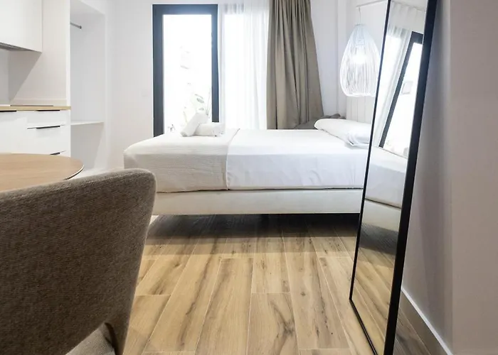 Aparthotel Lola By Concept Flats 4*