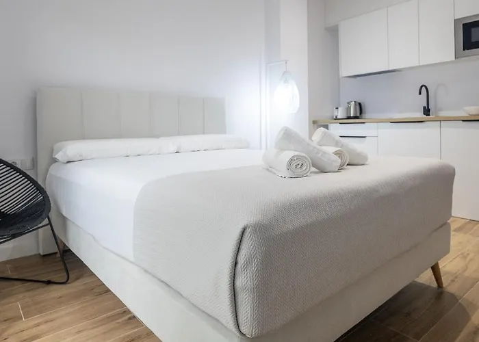 Lola By Concept Flats Aparthotel