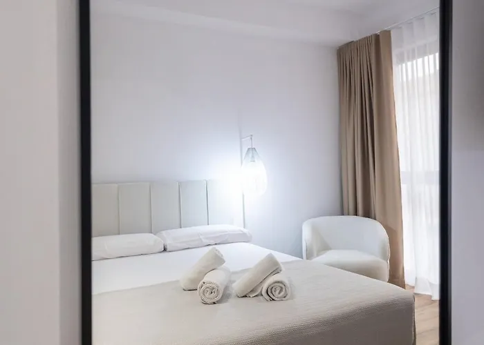 Lola By Concept Flats Aparthotel