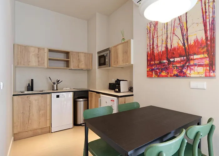 Osito Hub - Colomer فالنسيا