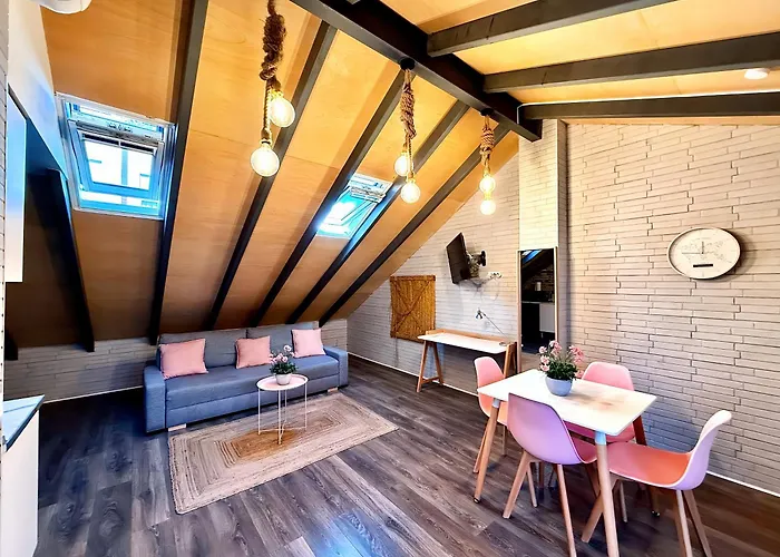 Loft Independiente Con Piscina Compartida En Centro De *