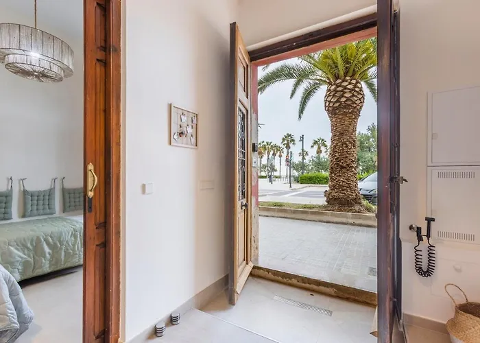Seafront Casa Valencia