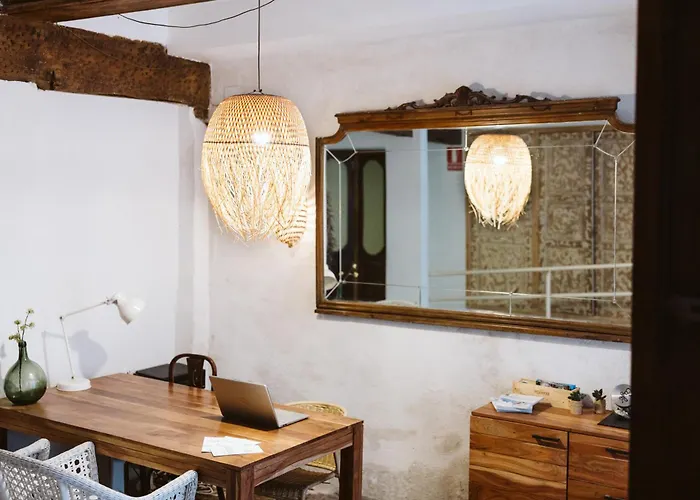 Πανσιόν Ottoh Charm 4*