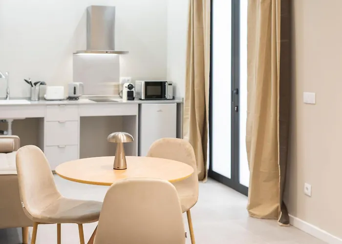 Ξενοδοχείο με διαμερίσματα Vlc Host - Sumsi