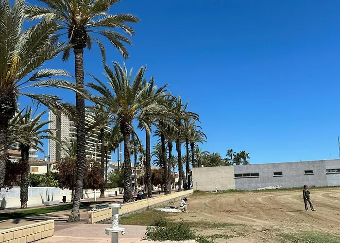 Villa Casa Con Barbacoa En Urbanizacion Privada