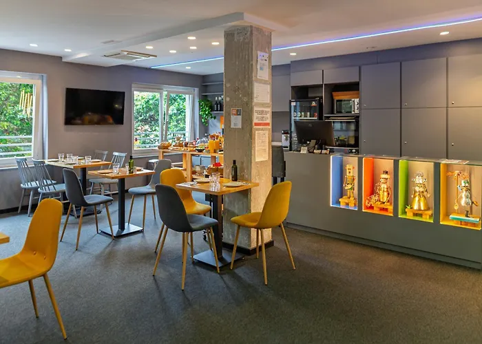 فندق Nest Style 3*