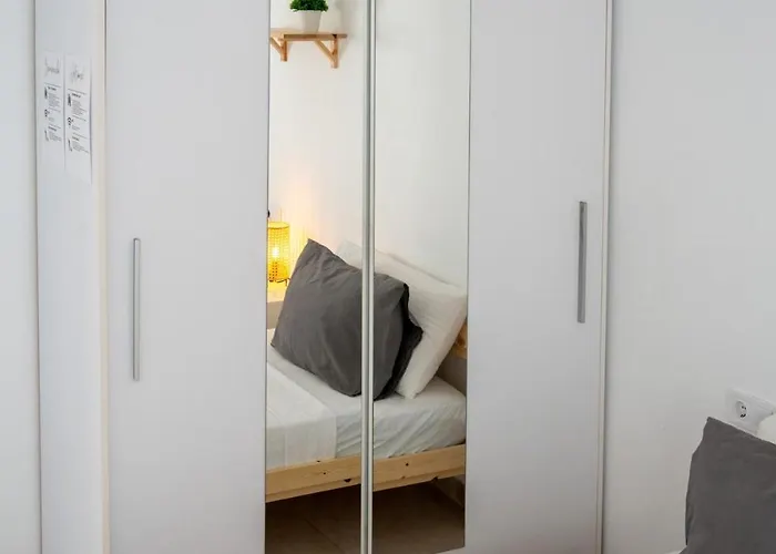 Ciudad De Ciencias Con Terraza شقة