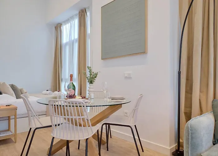 Romantic Roig Arena N1 Virkin فالنسيا