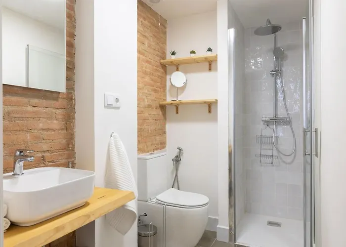 Apartamento2 4 Huespedes Con Patio Y Ducha Exterior * Valencia