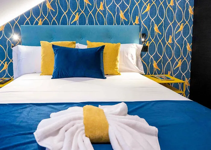 Aparthotel Pathos By Mimood Valenza