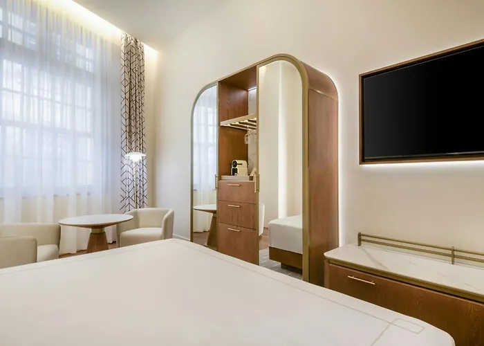 Hotel Grand Centenari, Valencia, Autograph Collection