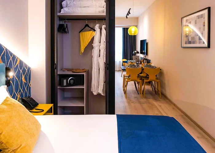 Aparthotel Pathos By Mimood 4*