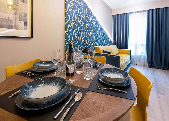 Pathos By Mimood Aparthotel 4*