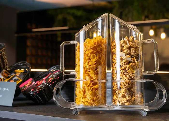 Pathos By Mimood Aparthotel 4*