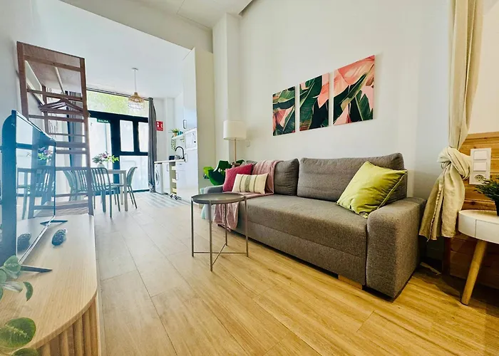 & Cozy Flat Close The