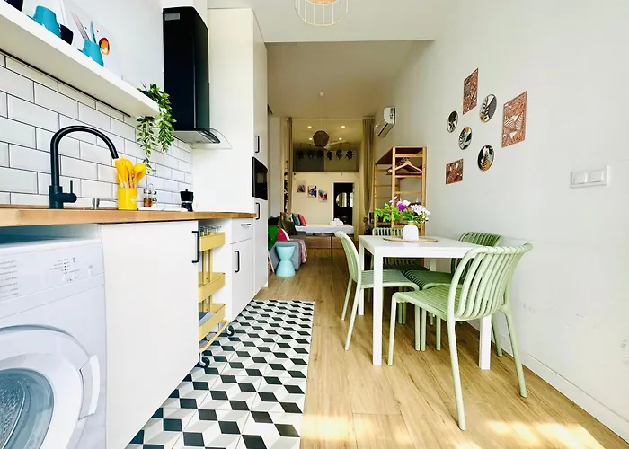 & Cozy Flat Close The