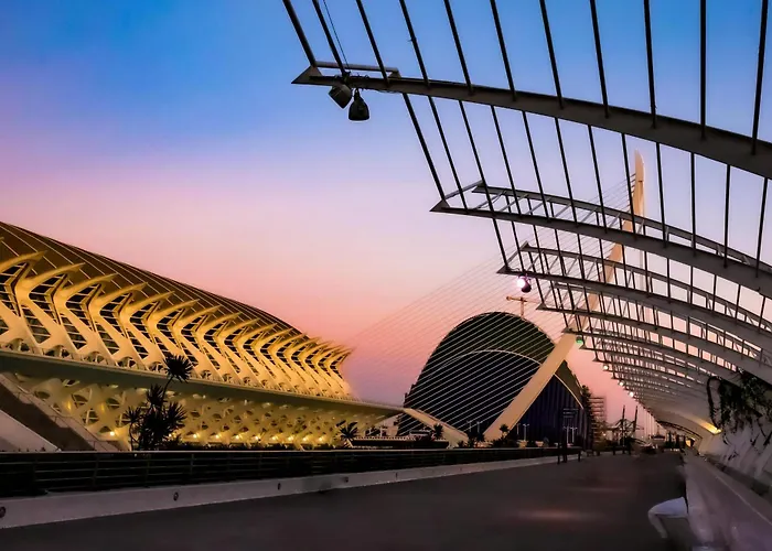 Ciudad De Artes Y Ciencias 4*