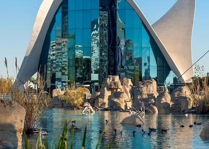 Ciudad De Artes Y Ciencias Апарт-отель