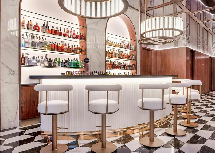 Grand Centenari, Valencia, Autograph Collection Valence